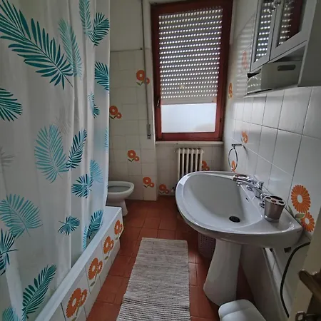 E09 - Trilocale Bolzano Apartment Alba Adriatica