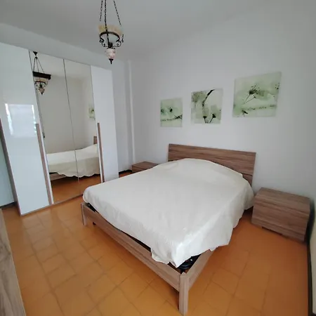 E09 - Trilocale Bolzano Apartment